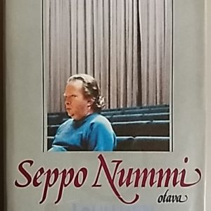 Laulujen keskeltä.Valikoima kirjoituksia.Toimittaneet Lassi Nummi ja Petri Nummi.